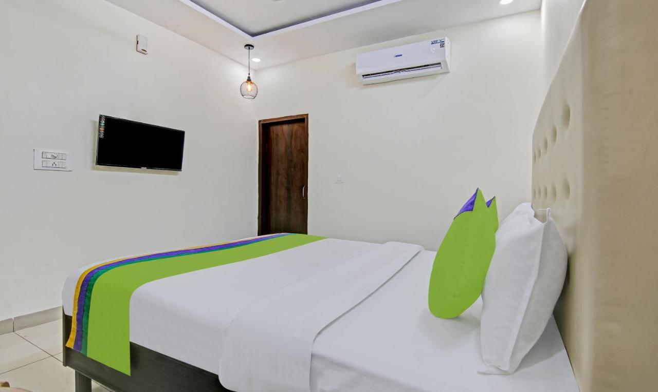 Treebo Royal Empire Adarsh Nagar, Chandigarh Hotell Eksteriør bilde