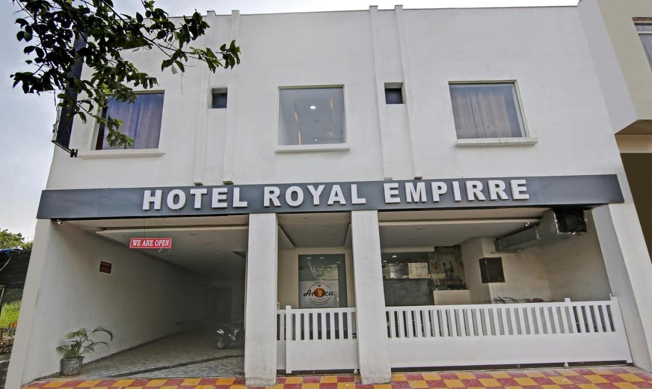 Treebo Royal Empire Adarsh Nagar, Chandigarh Hotell Eksteriør bilde