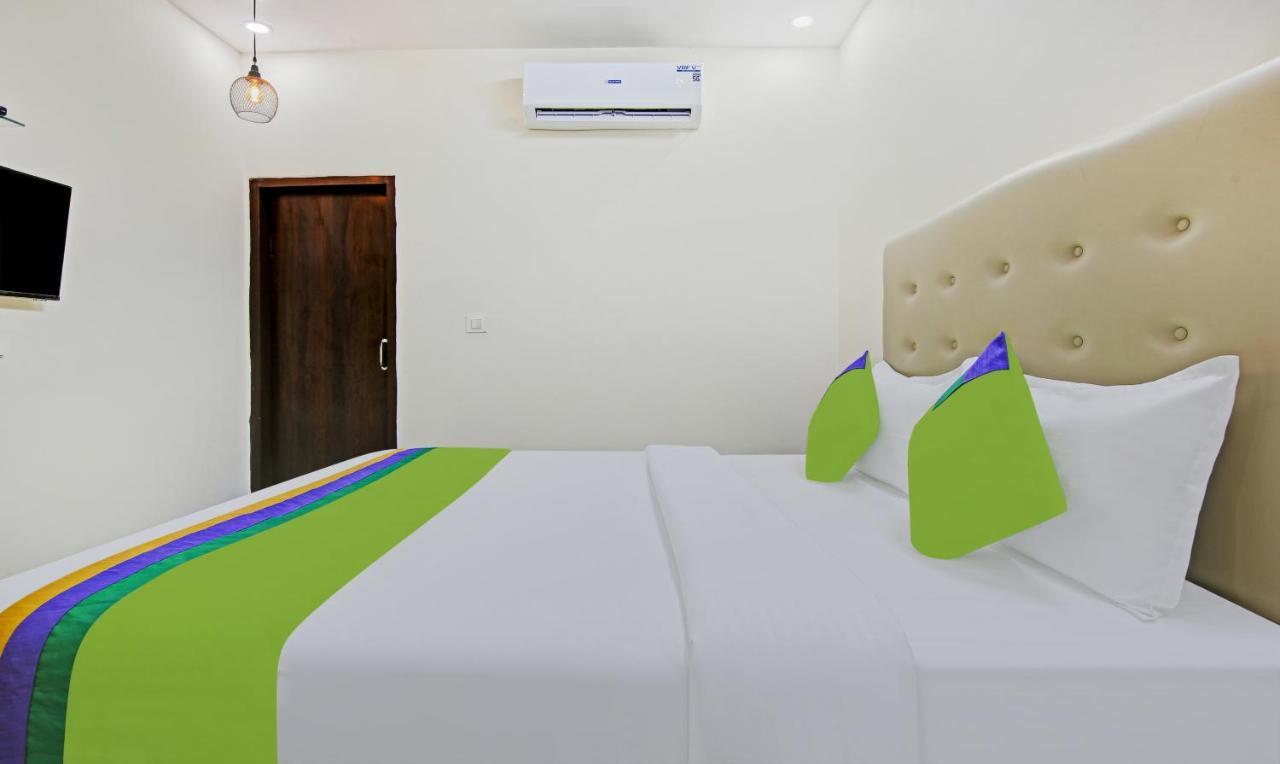 Treebo Royal Empire Adarsh Nagar, Chandigarh Hotell Eksteriør bilde