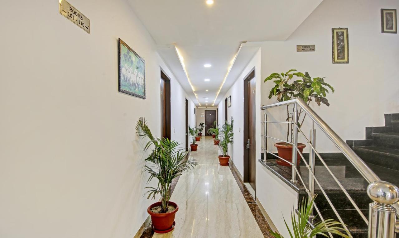 Treebo Royal Empire Adarsh Nagar, Chandigarh Hotell Eksteriør bilde